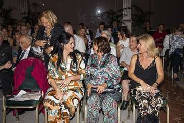 Los farmaceúticos de Las Palmas reconocen a las teldenses Pino Oliva y Mercedes Martín por sus 50 años de colegiada/TA.